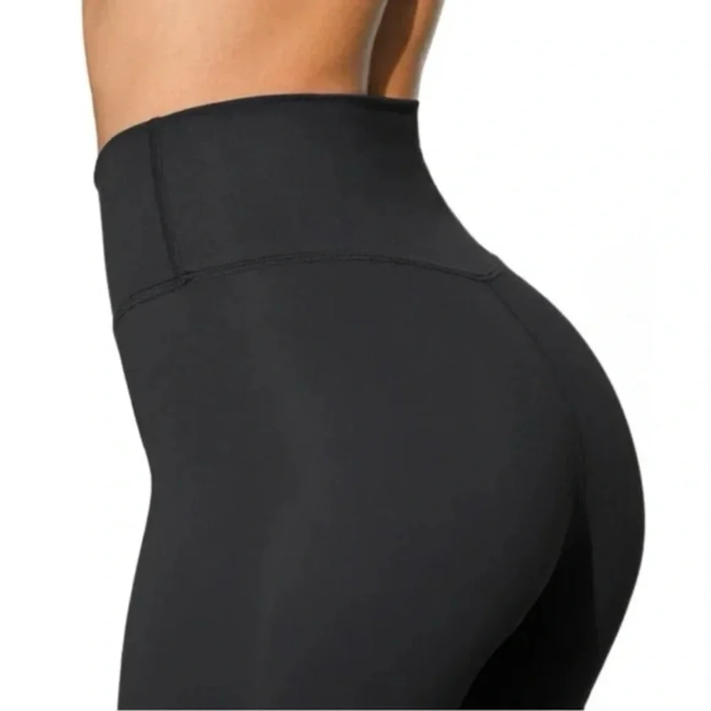 Joah Brown Body Short - Picture 5 of 13